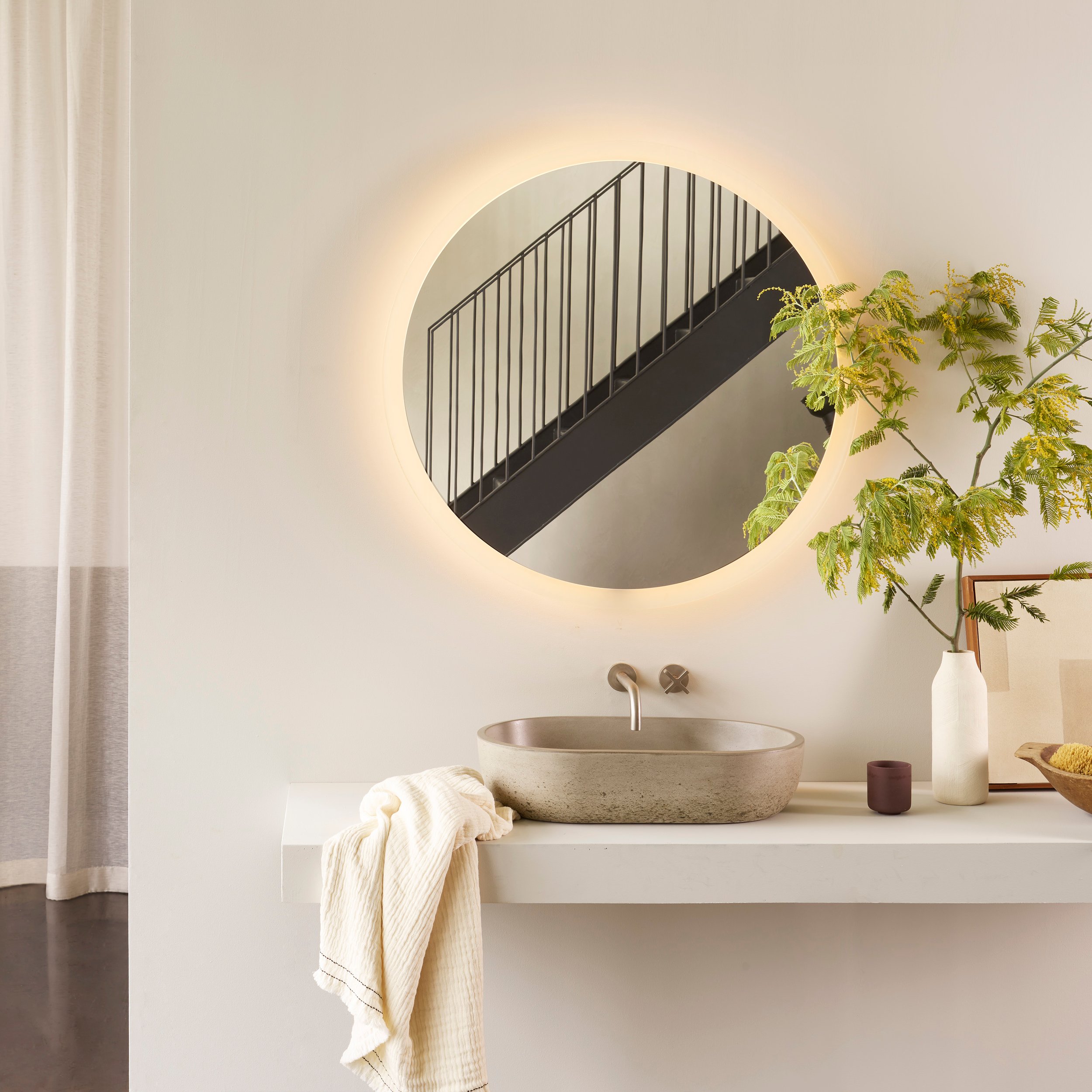 Varenna Round 915 2700K Phase, Mirror Finish | Astro Lighting