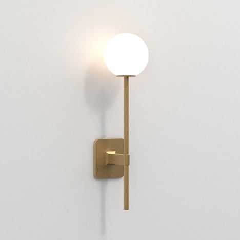 Tacoma Single Grande (1429018) in Antique Brass with Tacoma Glass (5036001) in White (Opal)