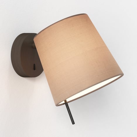 Mitsu Wall (1394044) in Bronze with Cone 173 (5018033) in Oyster Fabric