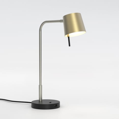 Miura Desk USB (1444015) in Matt Nickel with Cone 105 (5018054) in Matt Gold
