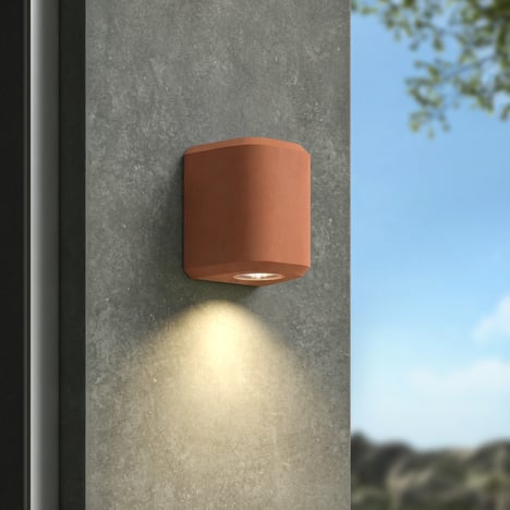 Brixham Wall Single (1513008) in Terracotta Concrete - Insitu Image 1