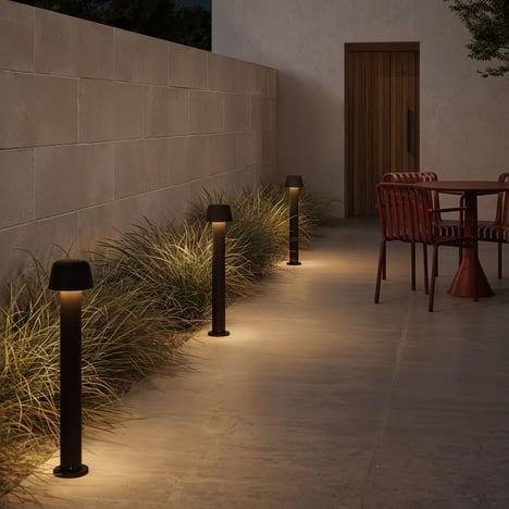 Nomad Bollard 700 (1484014) in Textured Black - Insitu Image 4