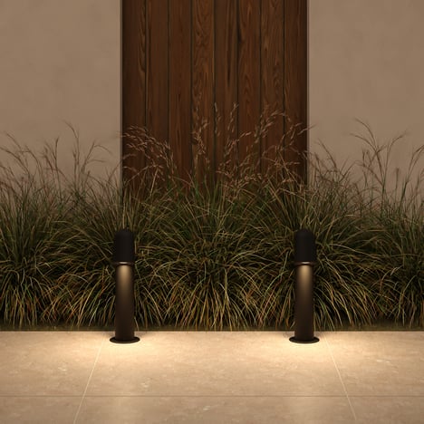 Mast Bollard 400 (1317024) in Textured Black - Insitu Image 2