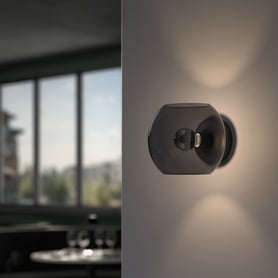 Luna (1489006) in Dark Smoke - Insitu