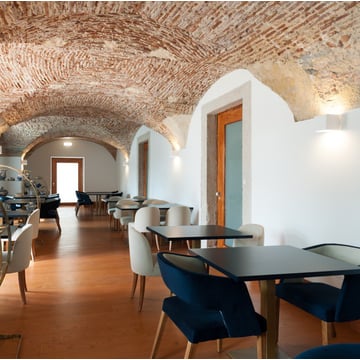 Astro Pienza wall lights, in Plaster - restaurant of the Palácio do Governador